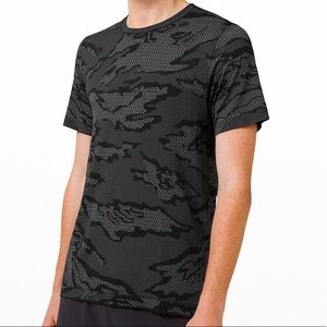 NWT Men’s lululemon Metal Vent Breathe SS LA